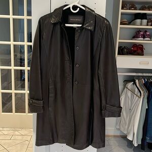 Vintage Leather coat, fleece lined high quality in like new condition